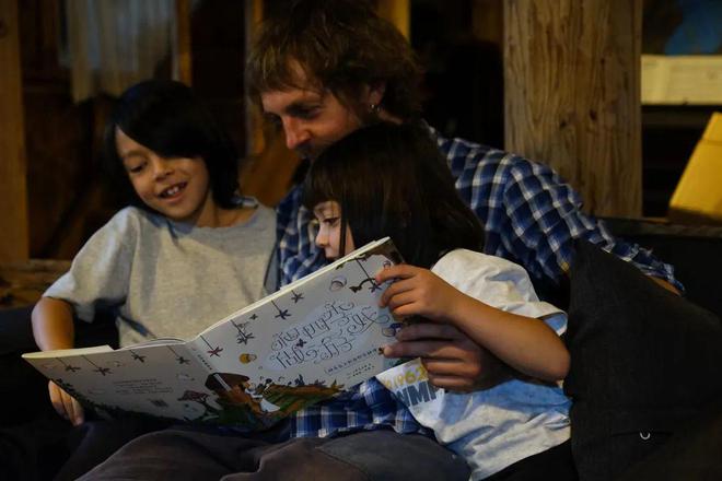 买球软件新书推荐 《和四季做游戏》:两位父亲献给孩子的童心之作(图4) 买球软件新书推荐 《和四季做游戏》:两位父亲献给孩子的童心之作(图4)