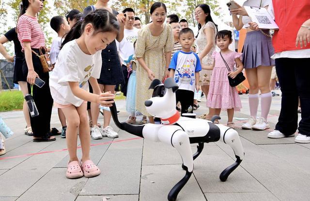 提升全民科学素质 2024年成都市龙泉驿区全国科普日闭买球软件幕(图4) 提升全民科学素质 2024年成都市龙泉驿区全国科普日闭买球软件幕(图4)