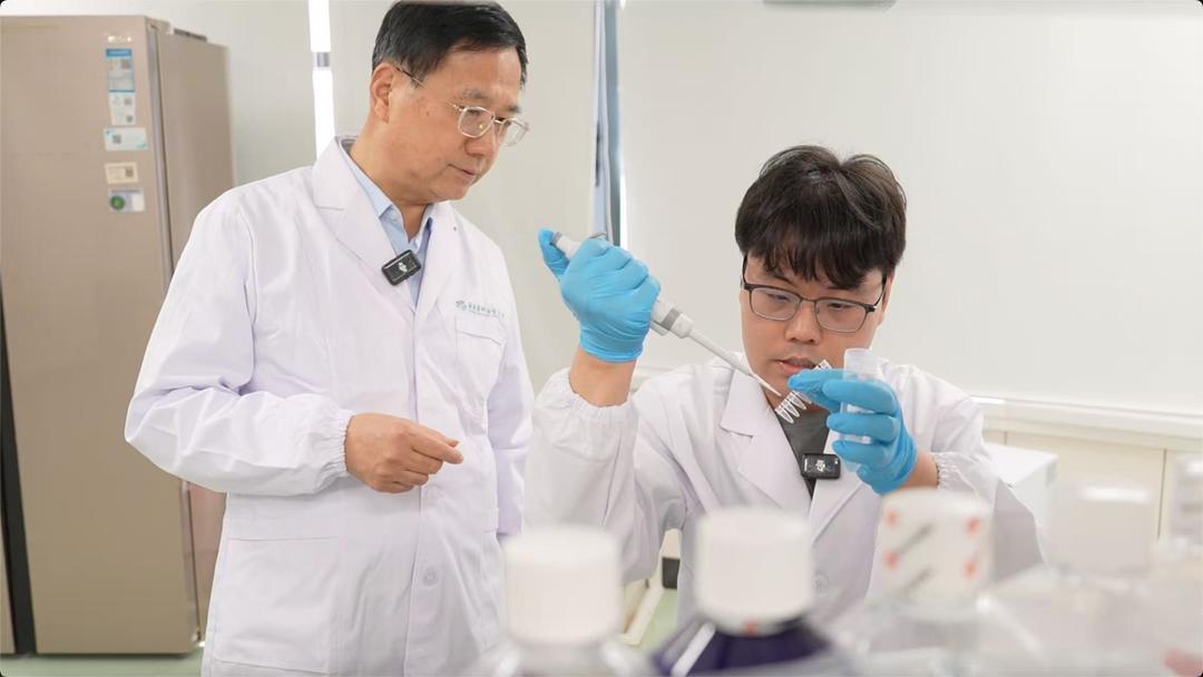 新春走基层·边疆万里行⑧丨跨越山海驯鱼记(图3)